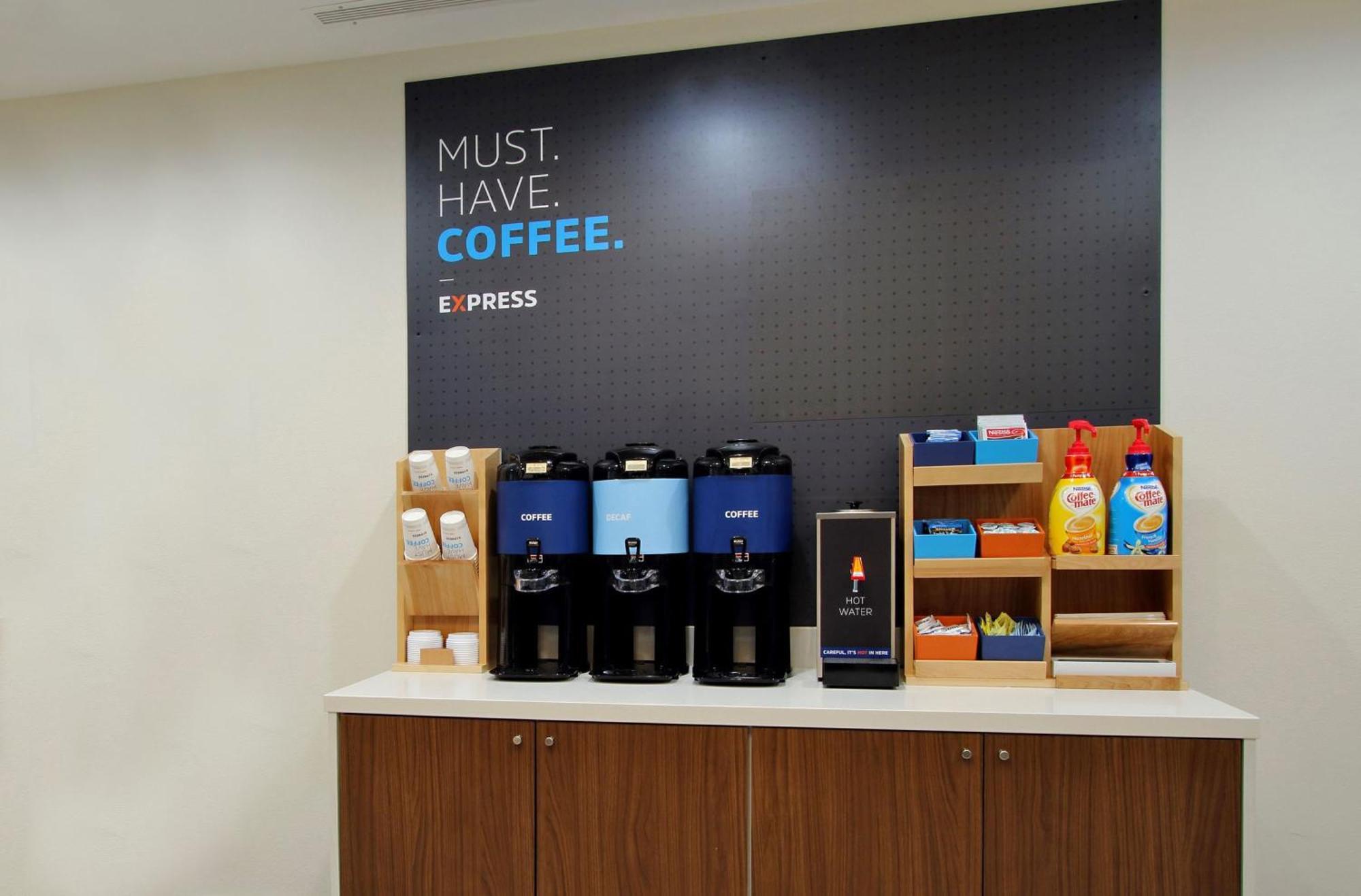 Holiday Inn Express & Suites - Atlanta Downtown By Ihg Экстерьер фото